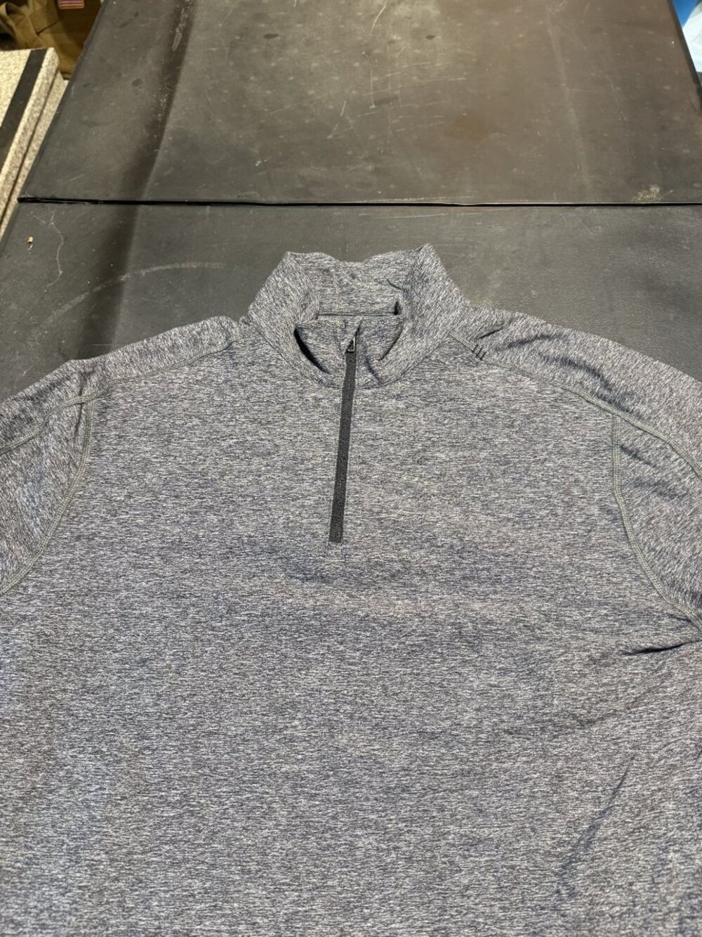 Lululemon Men's 1/4 Zip Pullover Heathered Grey Black Size L